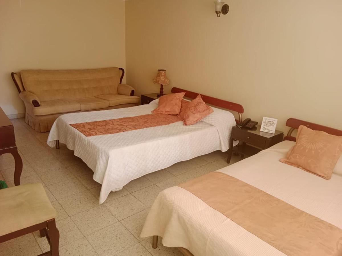 Hotel Khalifa ネイバ エクステリア 写真